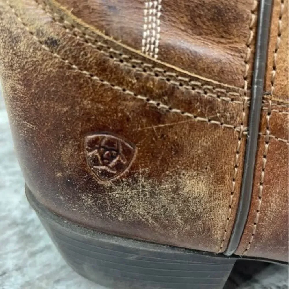 Girls 4.5 Ariat Cowboy boots